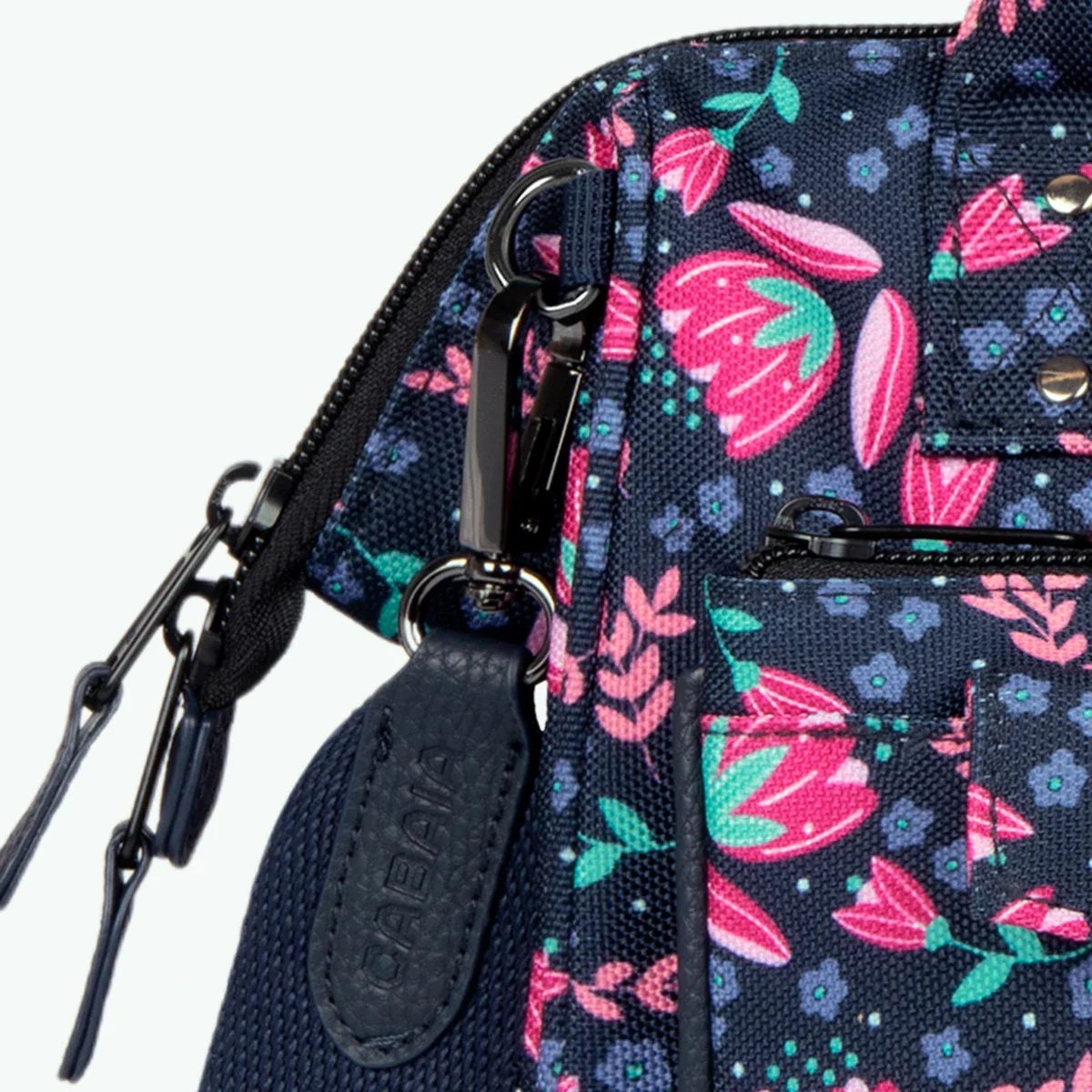 Crossbody Adventurer Medium Grotta Verde - Image 5